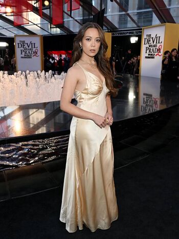 Laufey lin leaked private photo uncensored HD quality