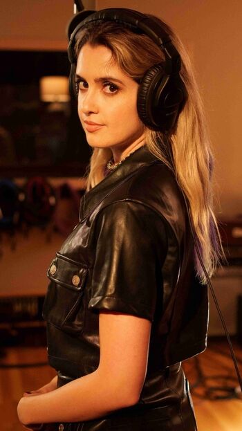 Laura marano page leaked private photo uncensored HD quality