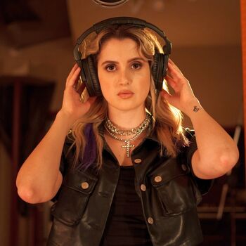 Laura marano leaked private photo uncensored HD quality