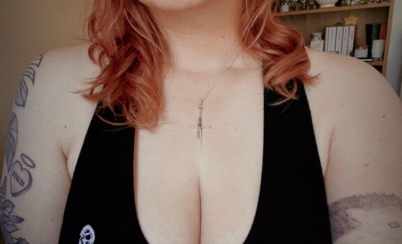Lauren  page leaked private photo uncensored HD quality