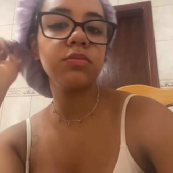 Lavnia puglesi leaked private photo uncensored HD quality