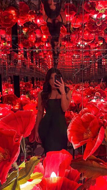 Leah shutkever leaked private photo uncensored HD quality