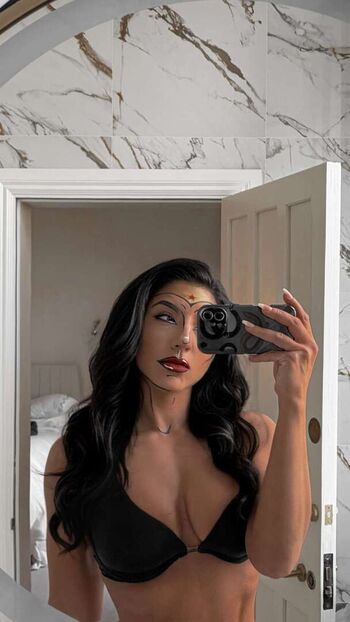 Leah shutkever leaked private photo uncensored HD quality