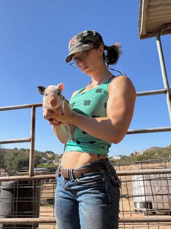 Leanbeefpatty leaked private photo uncensored HD quality