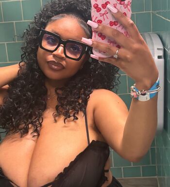 Lifeeofjanaeee leaked private photo uncensored HD quality