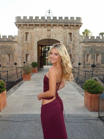 Lindsay brewer  page leaked private photo uncensored HD quality
