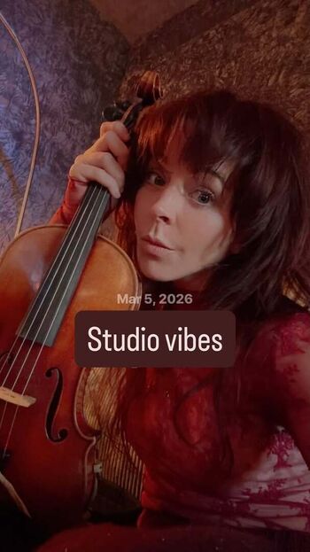 Lindsey stirling  page leaked private photo uncensored HD quality