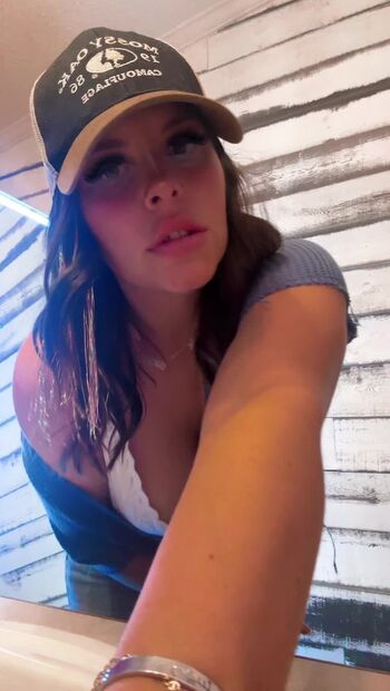Lindzee leaked private photo uncensored HD quality