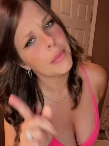 Lindzee leaked private photo uncensored HD quality
