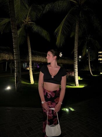 Livpapineau leaked private photo uncensored HD quality