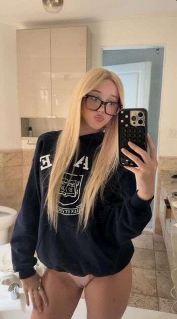 Livy mae leaked private photo uncensored HD quality