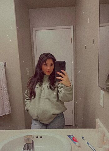 Loovee seeniaa leaked private photo uncensored HD quality