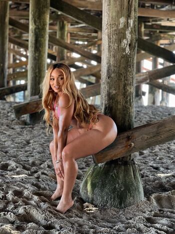 Lorraine ward leaked private photo uncensored HD quality