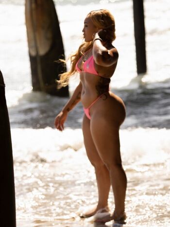 Lorraine ward leaked private photo uncensored HD quality