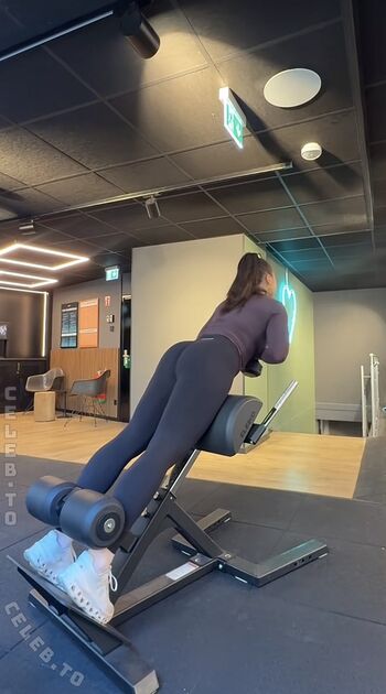 Lucy lacht leaked private photo uncensored HD quality