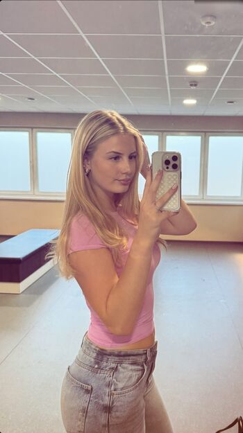 Luisa mnck leaked private photo uncensored HD quality