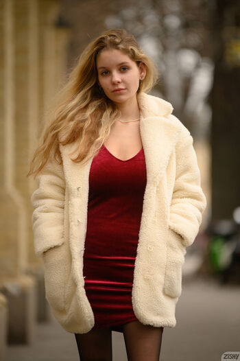 Lyubovvomne page leaked private photo uncensored HD quality