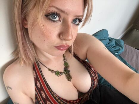 M ae leaked private photo uncensored HD quality
