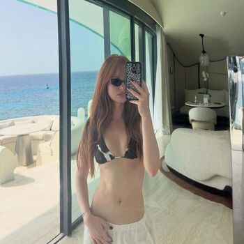 Madelaine petsch  page leaked private photo uncensored HD quality