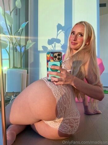 Madisonmoores  page leaked private photo uncensored HD quality