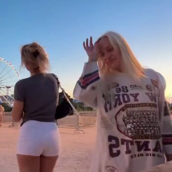 Maika monroe leaked private photo uncensored HD quality