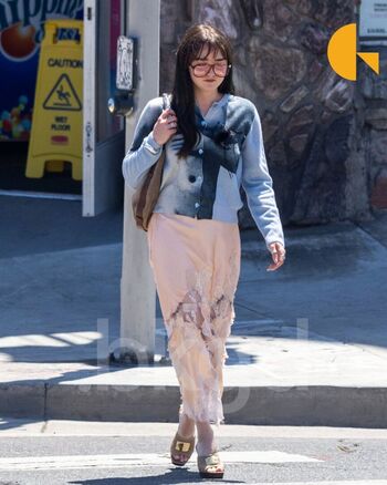Maisie williams page leaked private photo uncensored HD quality