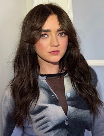 Maisie williams page leaked private photo uncensored HD quality