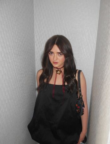 Maisie williams page leaked private photo uncensored HD quality