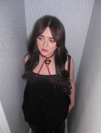 Maisie williams page leaked private photo uncensored HD quality