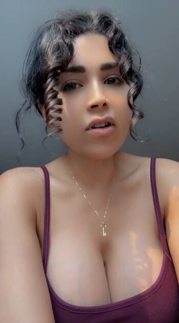 Malaikasoffline leaked private photo uncensored HD quality