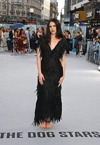 Margaret qualley page leaked private photo uncensored HD quality