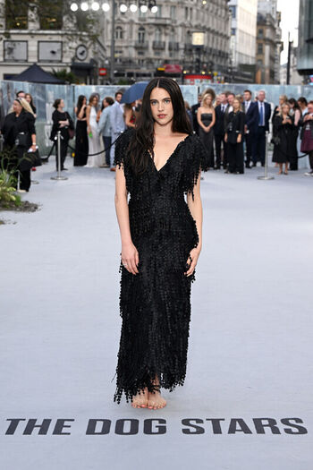 Margaret qualley page leaked private photo uncensored HD quality