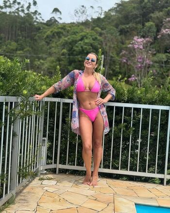 Mature women page leaked private photo uncensored HD quality