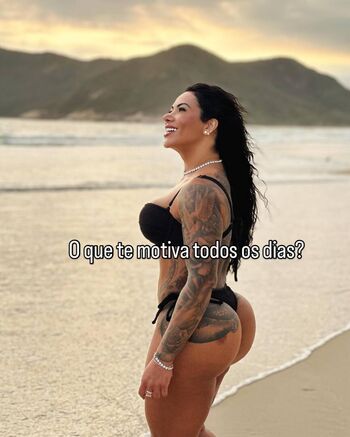 Mature women leaked private photo uncensored HD quality