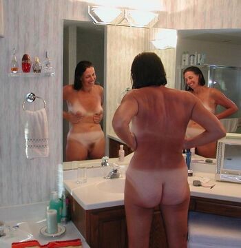 Mature women page leaked private photo uncensored HD quality
