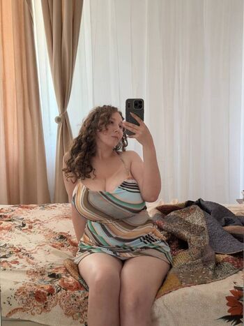 Mature women leaked private photo uncensored HD quality