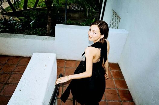 Maude apatow leaked private photo uncensored HD quality