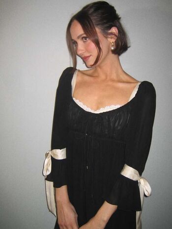 Maude apatow leaked private photo uncensored HD quality