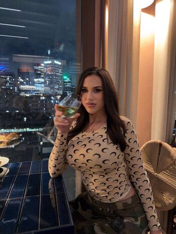 Mccarthy leaked private photo uncensored HD quality