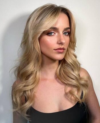 Mckenna grace  page leaked private photo uncensored HD quality