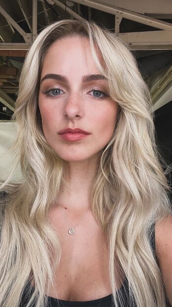 Mckenna grace  page leaked private photo uncensored HD quality