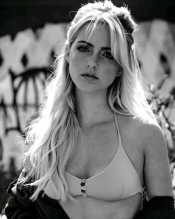 Mckenna grace leaked private photo uncensored HD quality