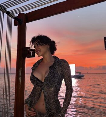 Meryemmakkan leaked private photo uncensored HD quality