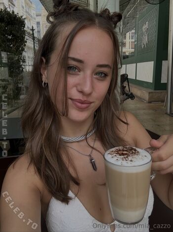Mia cazzo leaked private photo uncensored HD quality