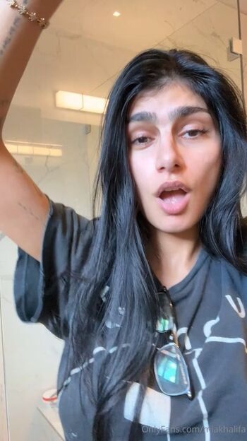 Mia khalifa  page leaked private photo uncensored HD quality