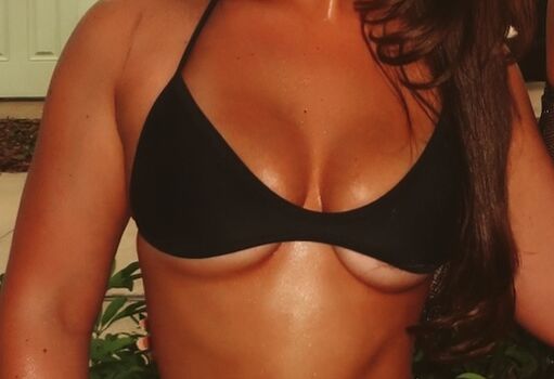 Mia miecz leaked private photo uncensored HD quality