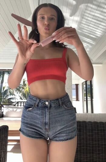 Millie bobby brown page leaked private photo uncensored HD quality