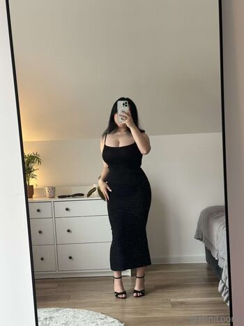 Miniloonaa leaked private photo uncensored HD quality