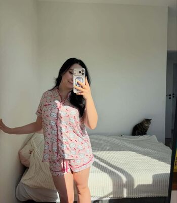 Miniloonaa leaked private photo uncensored HD quality