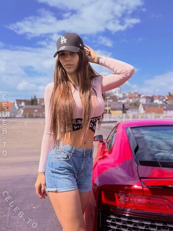 Mrs vickeey leaked private photo uncensored HD quality